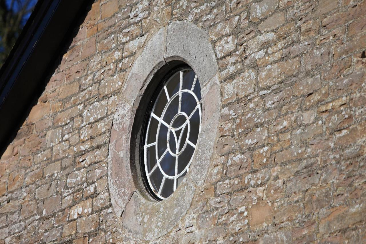 Glanhenwye Courtyard Cottages Glasbury Luaran gambar