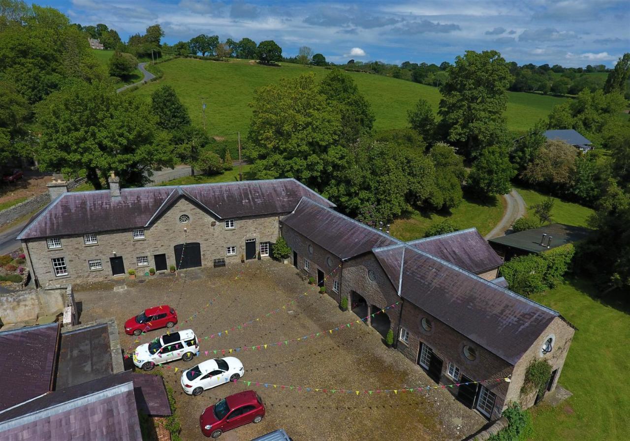 Glanhenwye Courtyard Cottages Glasbury Luaran gambar
