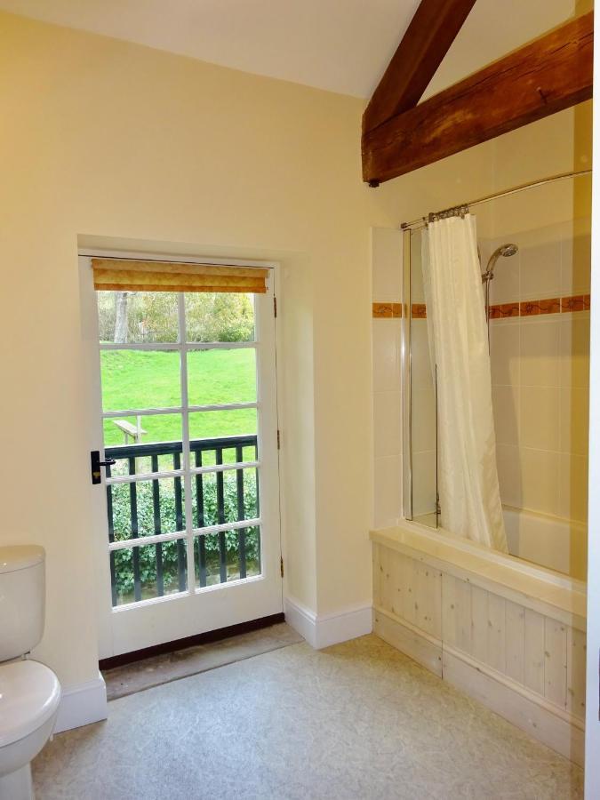 Glanhenwye Courtyard Cottages Glasbury Luaran gambar