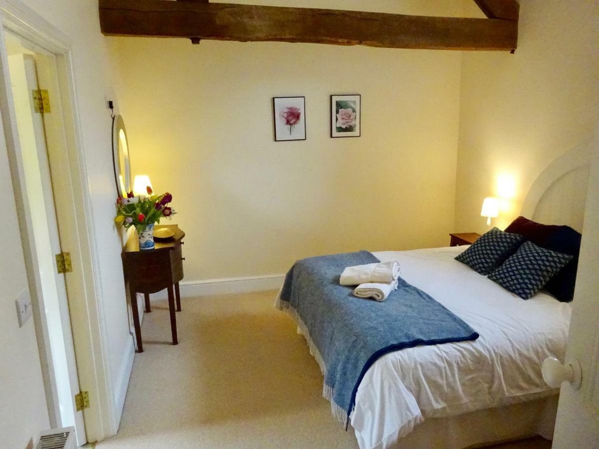 Glanhenwye Courtyard Cottages Glasbury Luaran gambar